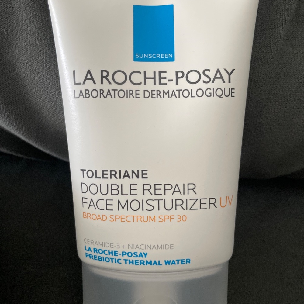 La roche posay skin care - Picture 3 of 4